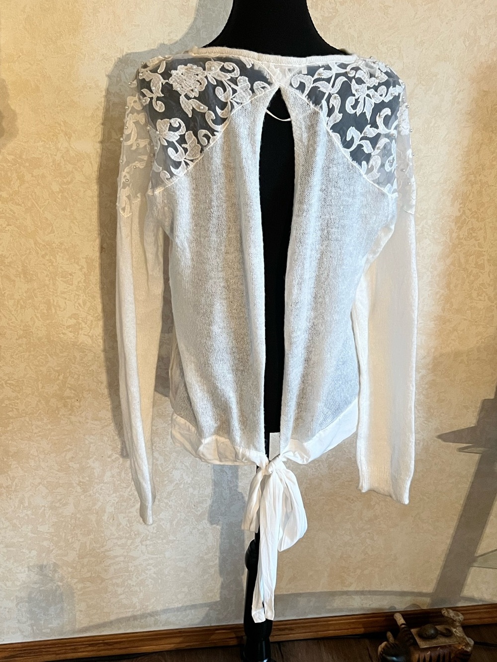 LC runway White Lace-Back Tie Hem Scoop Neck Sweater with bead/lace detail